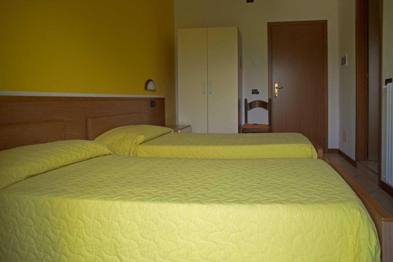 Albergo Ristorante Innocenti Ardenno Экстерьер фото